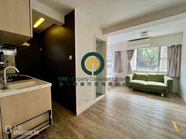 Sai Ying Pun - Tung Cheung Building 01