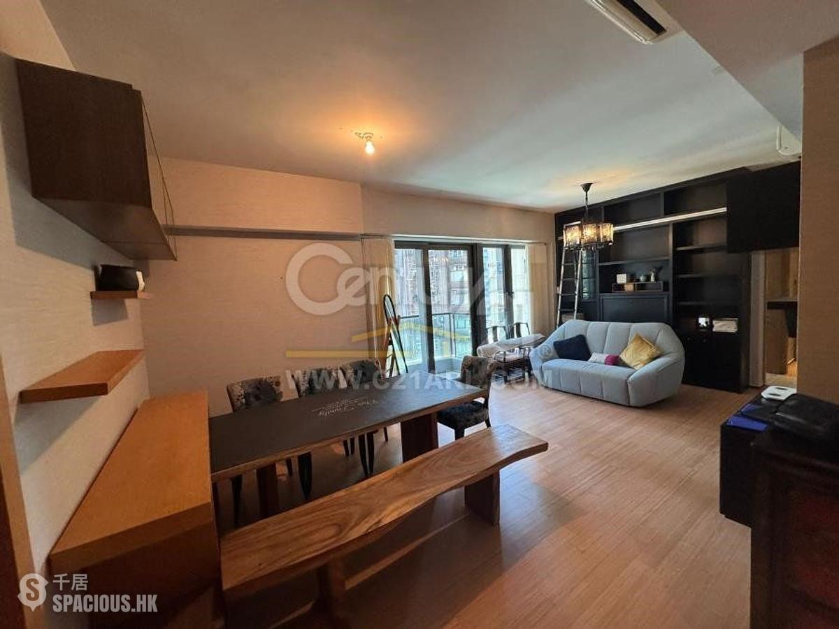 Mid Levels Central - Arezzo 01