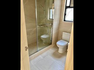 Mid Levels East - Bowen Place 14