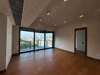 Mid Levels West - University Heights Tower 1 07