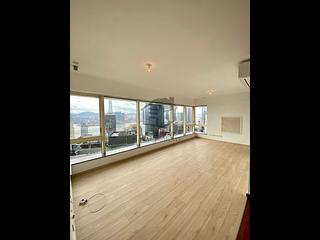 Soho - Centrestage Block 2 02