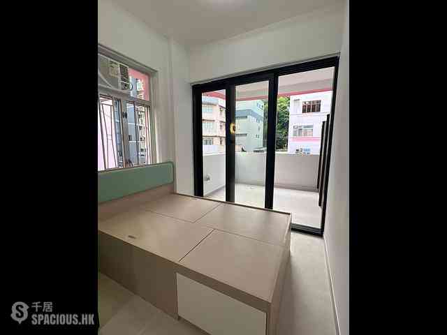 Sai Wan Ho - 239, Shau Kei Wan Road 03