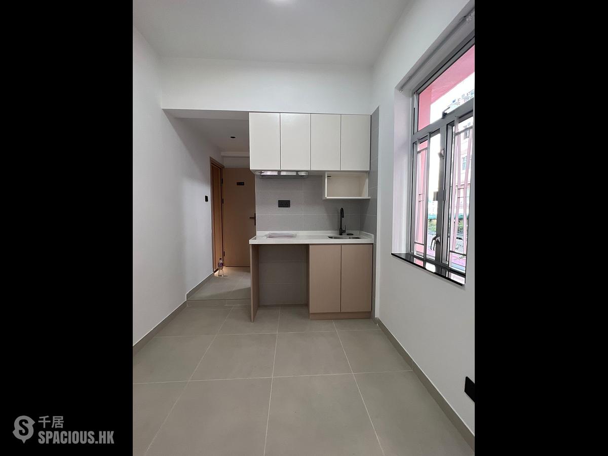 Sai Wan Ho - 239, Shau Kei Wan Road 01