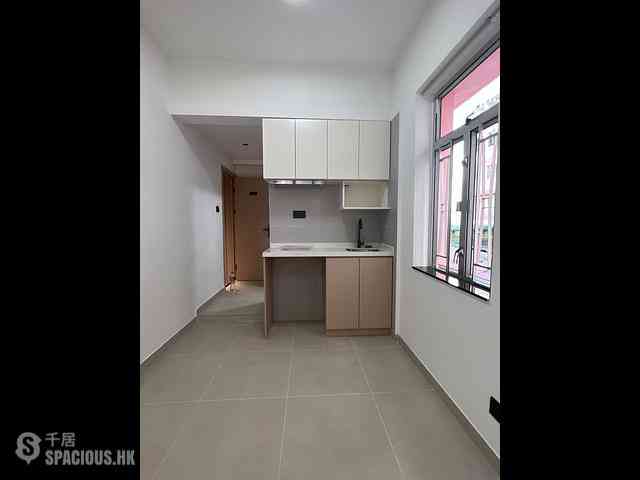 Sai Wan Ho - 239, Shau Kei Wan Road 01