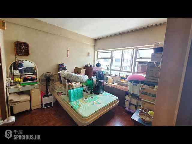 Quarry Bay - Westlands Gardens 03