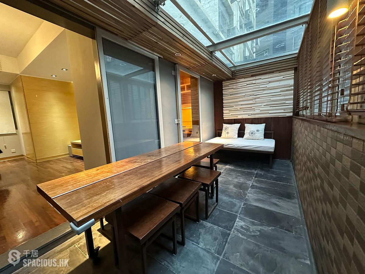 Mid Levels Central - Green Field Court 01