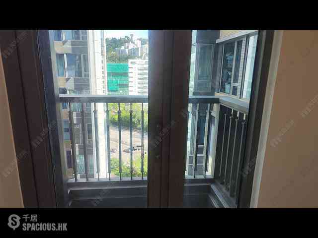 Pak Shek Kok - St Martin Phase 1 Tower 7 05