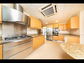 Mid Levels Central - Fairlane Tower 02