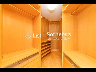Mid Levels Central - Fairlane Tower 07