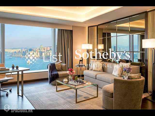 Central - Four Seasons Place 03