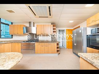 Mid Levels Central - Fairlane Tower 13