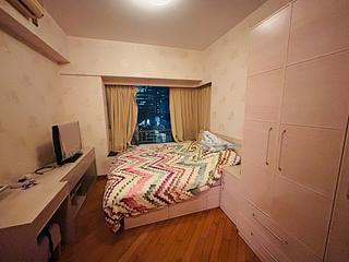 West Kowloon - Sorrento 06