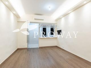 Mid Levels Central - Elegant Terrace 04