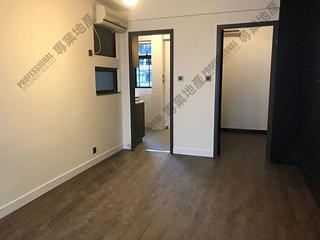 Mid Levels Central - Elegant Terrace 02