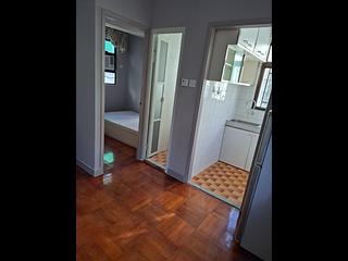 Poho - 176-178, Hollywood Road 04