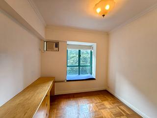Mid Levels Central - Hillsborough Court Block 2 05