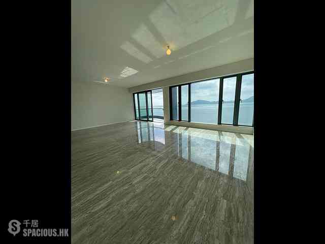 Ap Lei Chau - The Corniche Tower 2 04