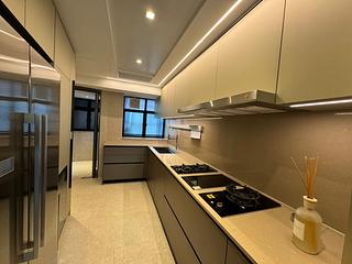 Ap Lei Chau - The Corniche Tower 3 08
