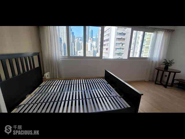 Wan Chai - Tung Hing Building 10