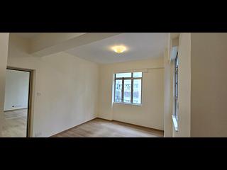 Tai Hang - Gold King Mansion 07