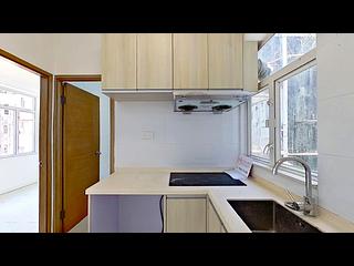 Sai Ying Pun - Yue Tak House 09