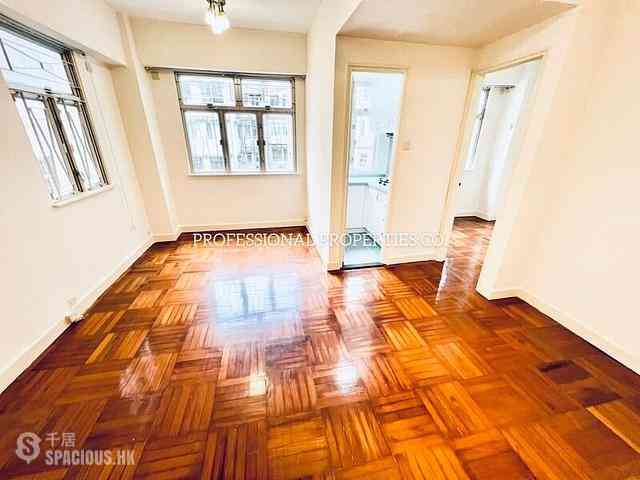Happy Valley - Winner House 01