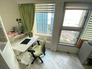 West Kowloon - The Waterfront 21