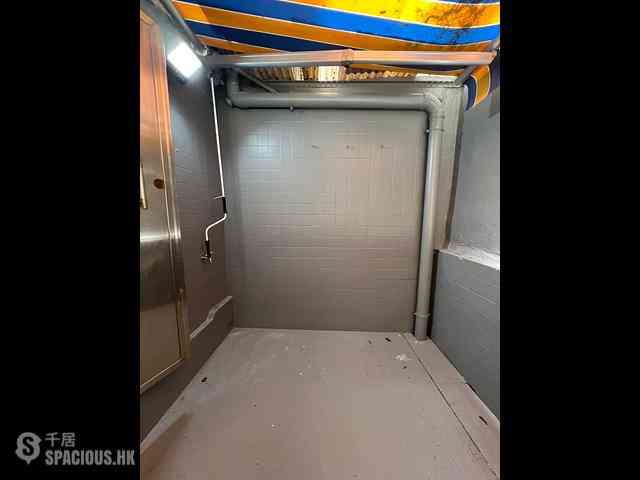 Sai Ying Pun - 248-254, Queen's Road West 03