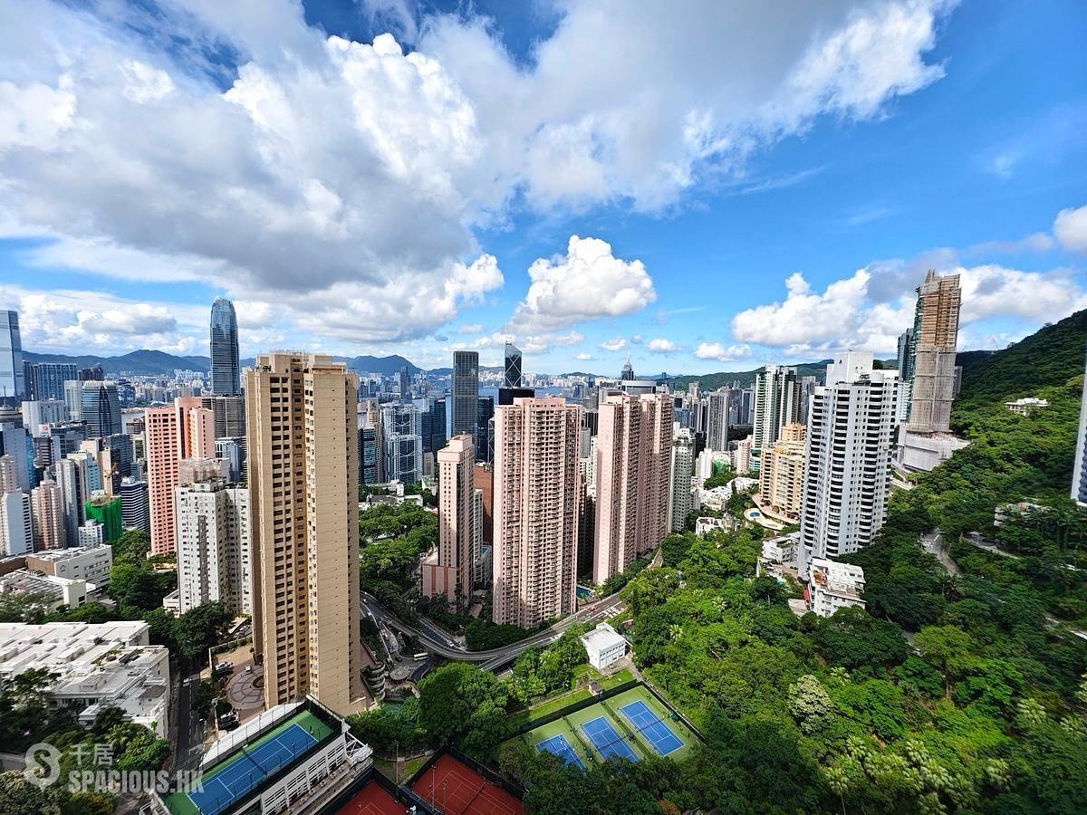 Mid Levels Central - Clovelly Court Block 1 01