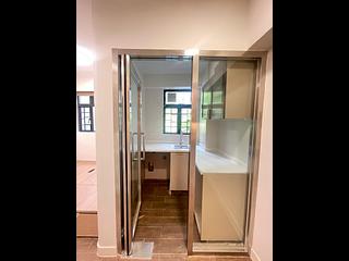 Sheung Wan - 64, Bonham Strand 13