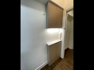 Sheung Wan - 64, Bonham Strand 15