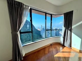 Mid Levels Central - Hillsborough Court Block 4 04