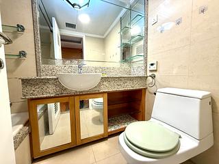 Tung Chung - Caribbean Coast Phase 2 Albany Cove Tower 7 07