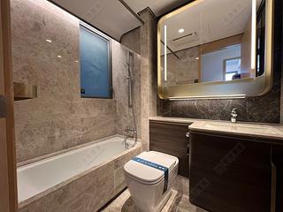 Wong Chuk Hang - The Southside Phase 2 La Marina Tower 1B 04