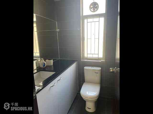Fortress Hill - Harbour Heights Block 1 (Ko Fung Court) 01