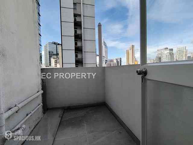Wan Chai - Vincent Mansion 08