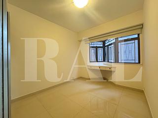 Mid Levels Central - Po Yue Yuk Building 08