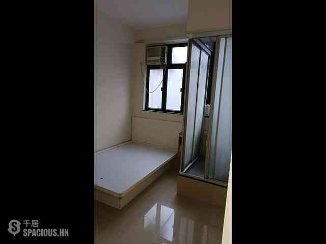 Mong Kok - Lee Kwan Building 06