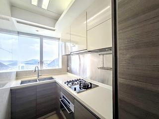 Wong Chuk Hang - Marinella Block 8 09