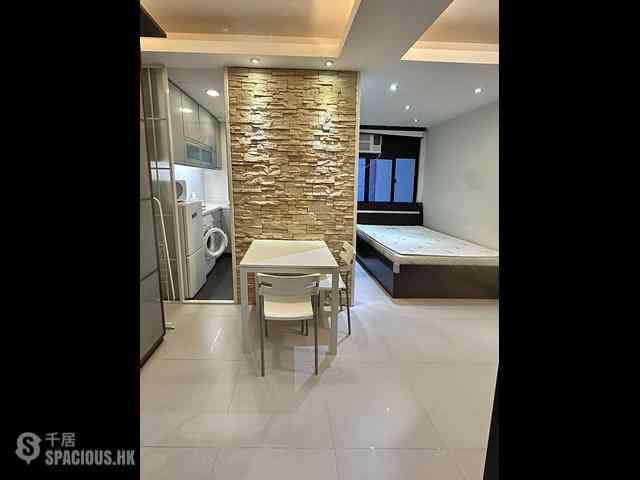 Causeway Bay - Lee Fat Building 02