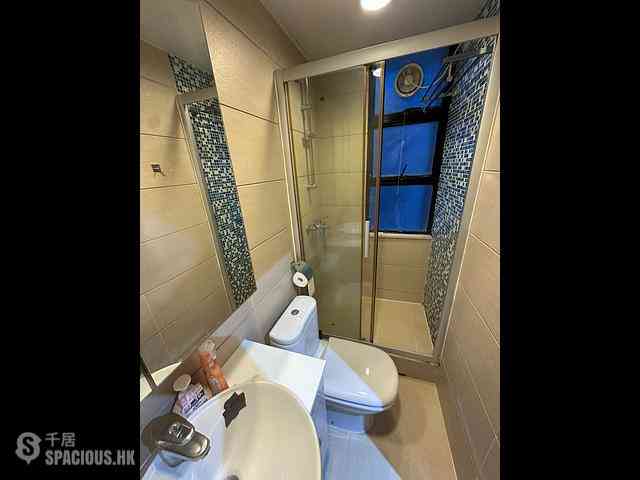Causeway Bay - Lee Fat Building 08