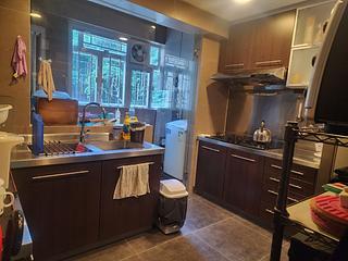 Pok Fu Lam - Baguio Villa Block 25 05
