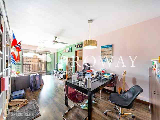 Pok Fu Lam - Baguio Villa Block 25 01