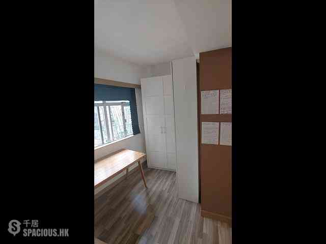 Central - 14, Gage Street 13