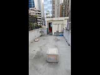 Central - 14, Gage Street 18