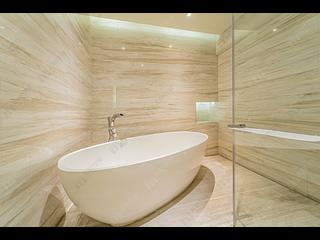 Mid Levels Central - Estoril Court 16