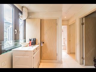 Mid Levels Central - Estoril Court 10
