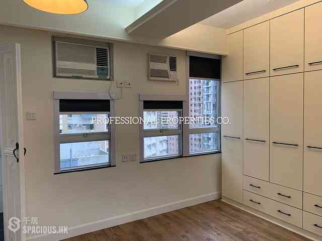 Tai Hang - Rich Building 04