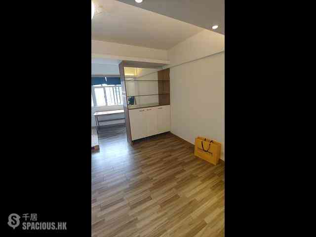 Central - 14, Gage Street 09