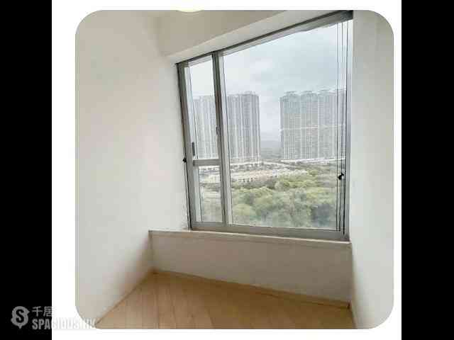 Tung Chung - Century Link Phase 1 Tower 6A 06